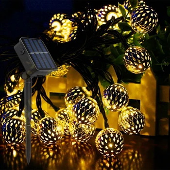 Akumulatora/Solar Power LED Bumbu String 12M 100LEDs Marokas Metāla Bumbu Ziemassvētku Vainags Gaismas Stīgu Guļamistaba Dārza Dekorēšanai