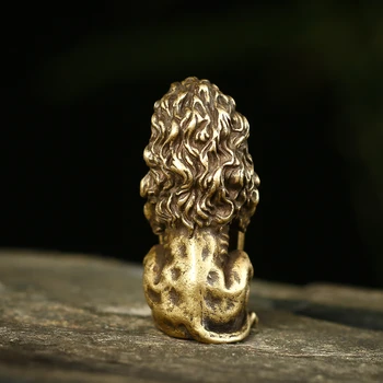 Antīkas Bronzas Laipni Shiled Lion King Statuja Mājas Feng Shui Rotājumi Laimīgs Vara Pūce Miniatūras Figūriņas Galda Rotājumi