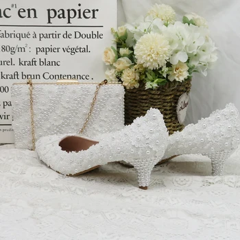 BaoYaFang White Flower Kāzu kurpes un somas komplekti Dāmas Norādīja Toe kurpes sieviete augstpapēžu Sweet Līgavas Sūkņi un atbilstoša soma