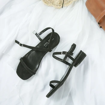 Ir 2021. modes jaunas vasaras sandales sandales sieviešu Sandales kurpes sieviete peep-toe dzīvoklis Kurpes Romiešu sandales Sieviešu sandales Q301
