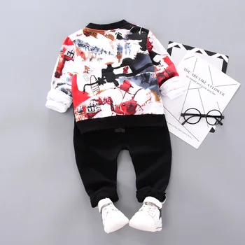 Jauna Rudens Baby Girl Apģērbu Bērniem un Zēnu Kokvilnas Jaka T Krekls, Bikses 3Pcs/komplekti Toddler Modes Apģērbu Zīdaiņiem un Bērniem, Treniņtērpi