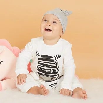 PatPat ir 2021. Jautrs Zebra garām Piedurknēm Kokvilnas 2gab Baby Meiteņu Drēbes Jumpsuit, Baltā krāsā ar Cepuri Bērnu, Jaundzimušā Apģērbu Komplekts