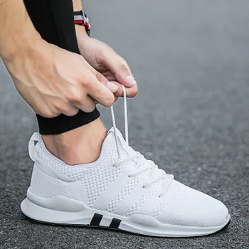 Vasarā jaunais sporta un atpūtas kurpes darbojas austi elpojošs acs vīriešu kurpes gadījuma vīriešu čības