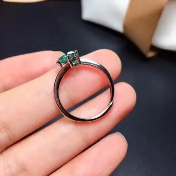 Zaļā moissanite Personības dizaina Jauns gredzens, 925 Sterling sudraba, skaista krāsa, dzirkstošo, 1 karāts 2 Karātu Dimanta D VVS1
